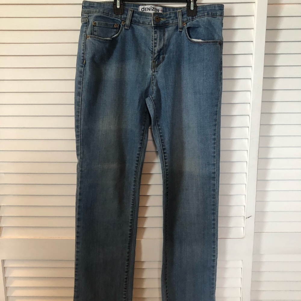 Denizen Jean light wash size 12